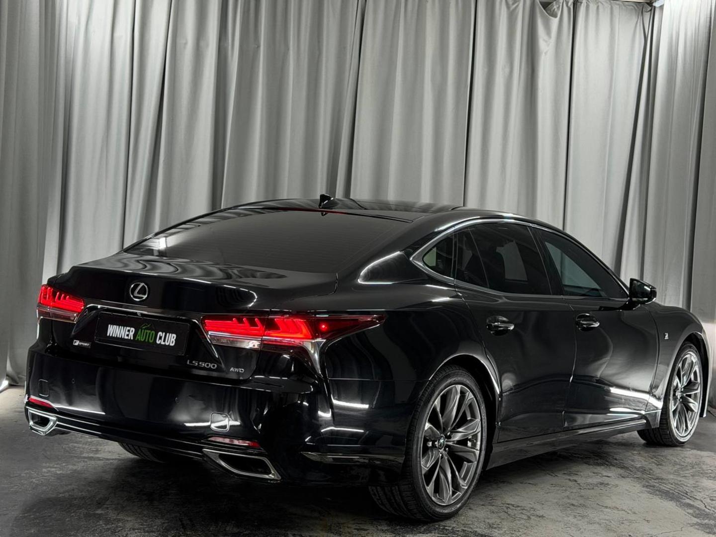 Lexus LS 500 2018 — photo 2