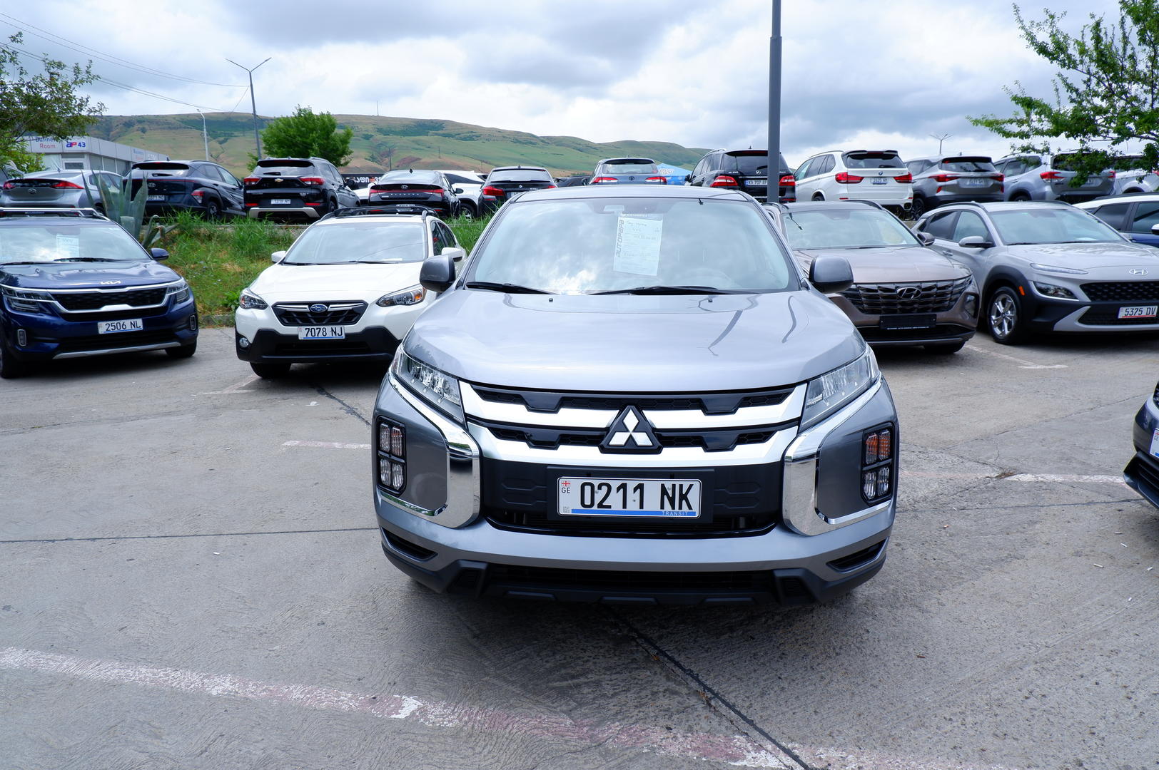 Mitsubishi Outlander Sport 2022 — photo 2