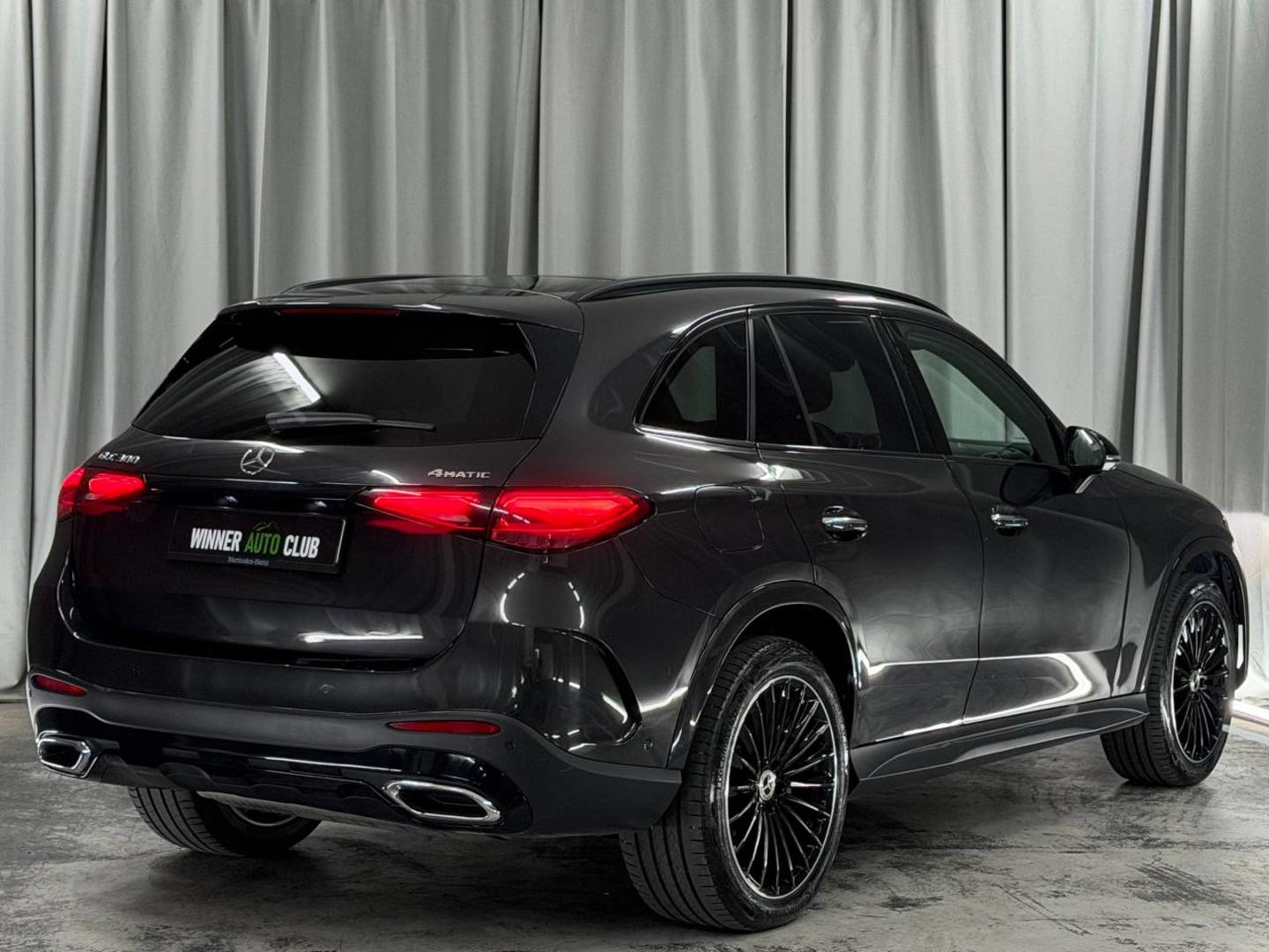 Mercedes-Benz GLC 300 2023 — photo 2
