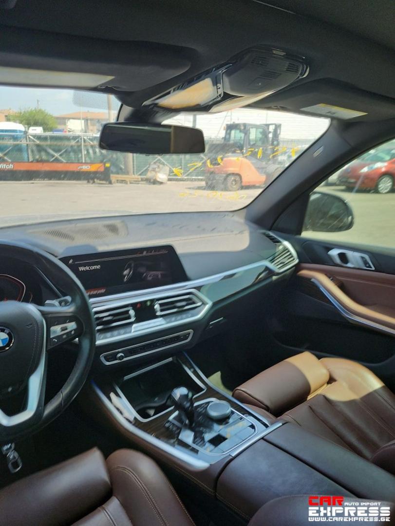 BMW X5 2019 — photo 2