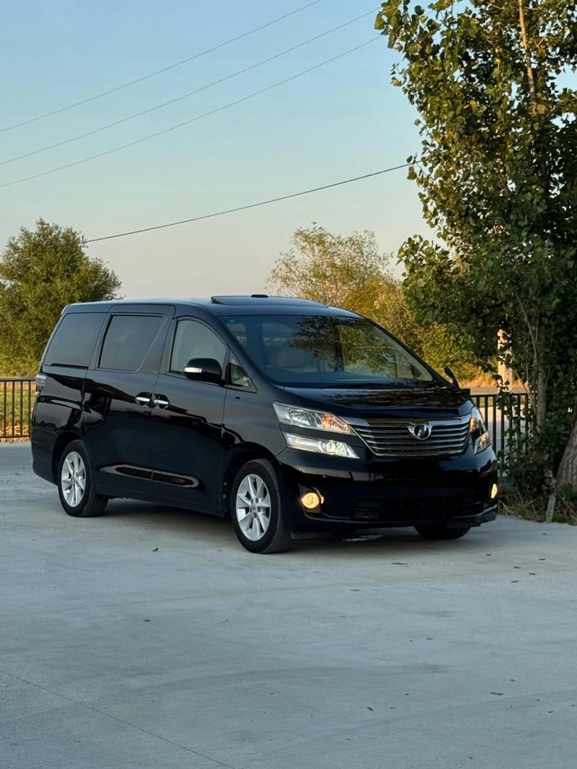 Toyota Alphard 2011 — photo 2