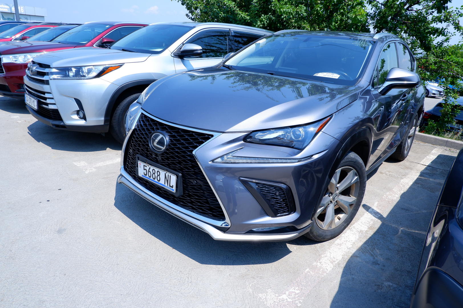 Lexus NX 200 2017 — photo 2