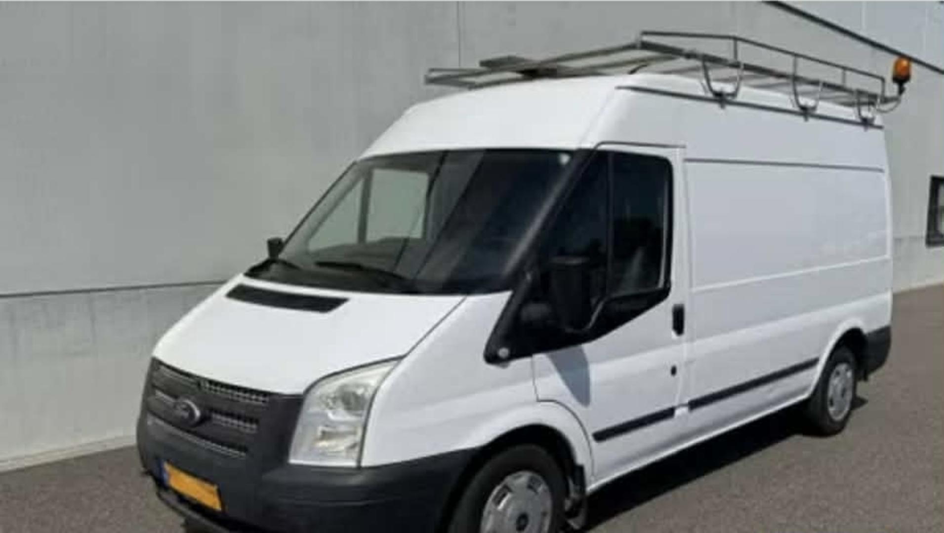 Ford Transit 2013 — photo 2