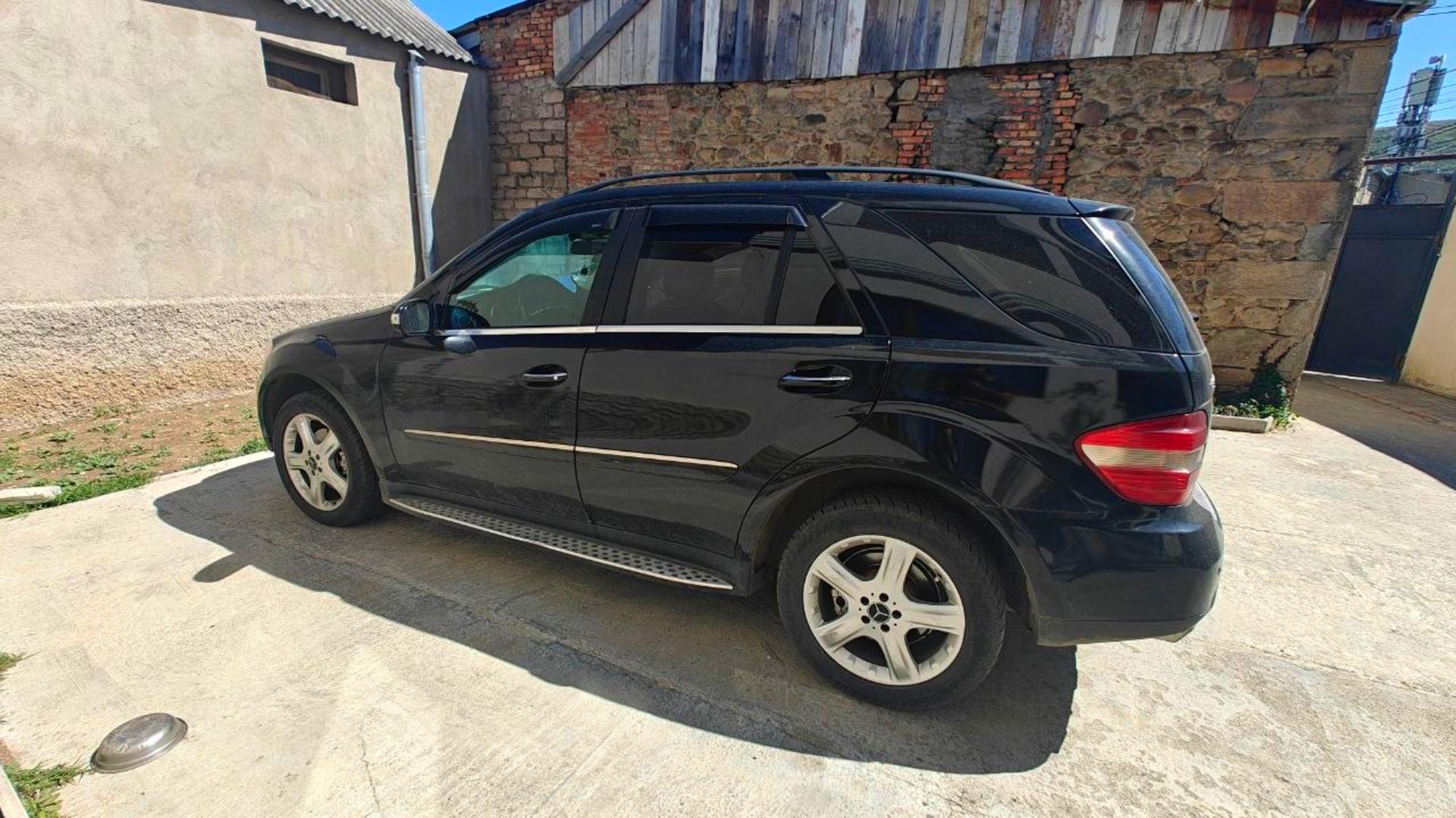 Mercedes-Benz ML 320 2007 — photo 2