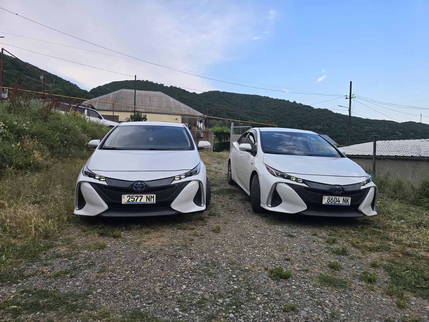 Toyota Prius Prime 2021 — photo 2