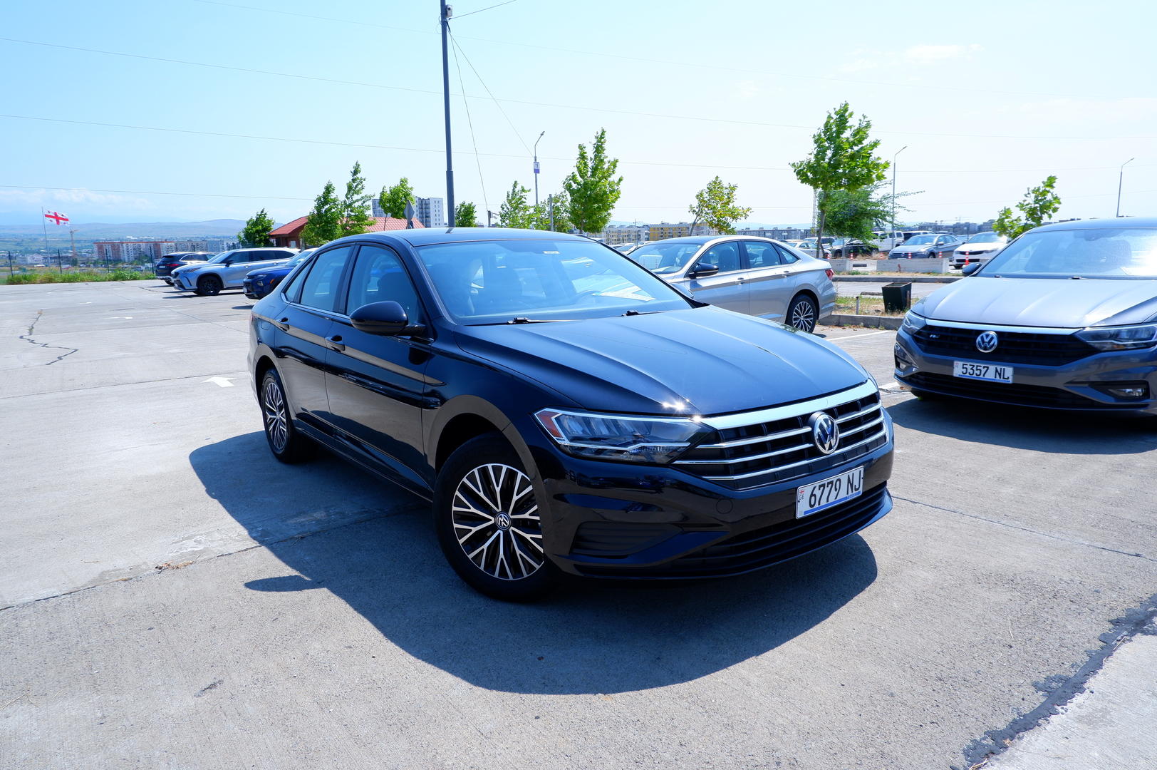 Volkswagen Jetta 2021 — photo 2