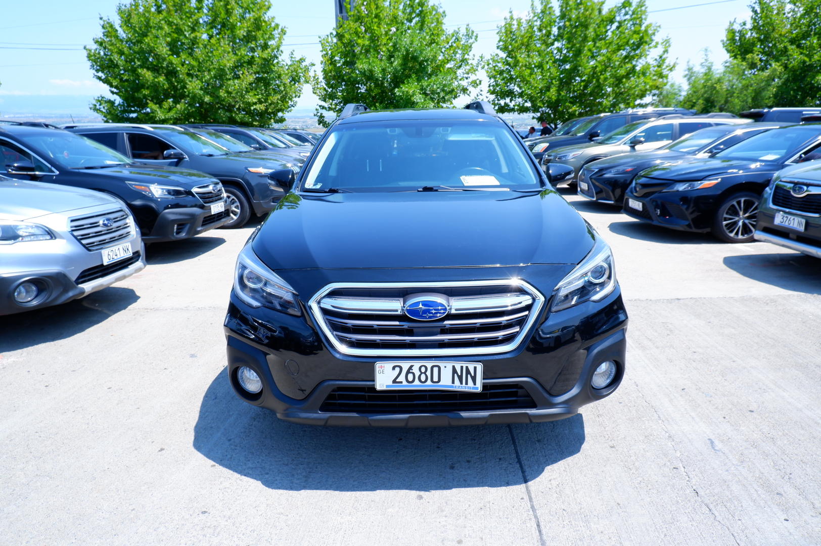 Subaru Outback 2018 — photo 2