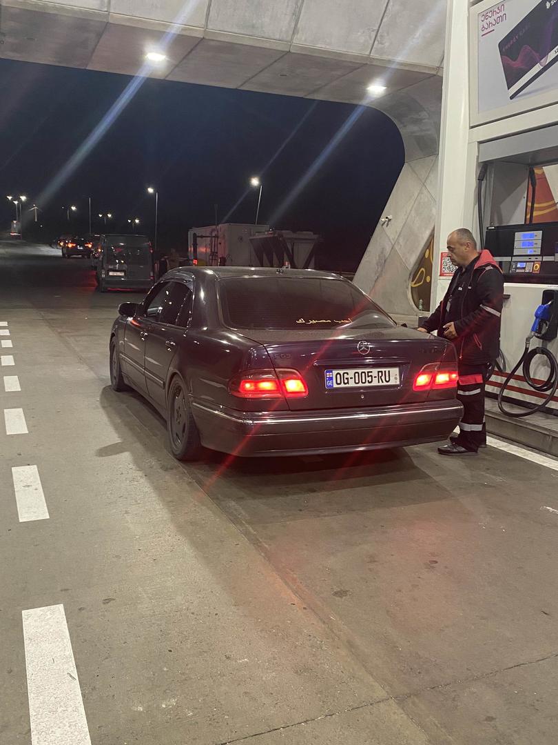 Mercedes-Benz E 270 2000 — photo 2