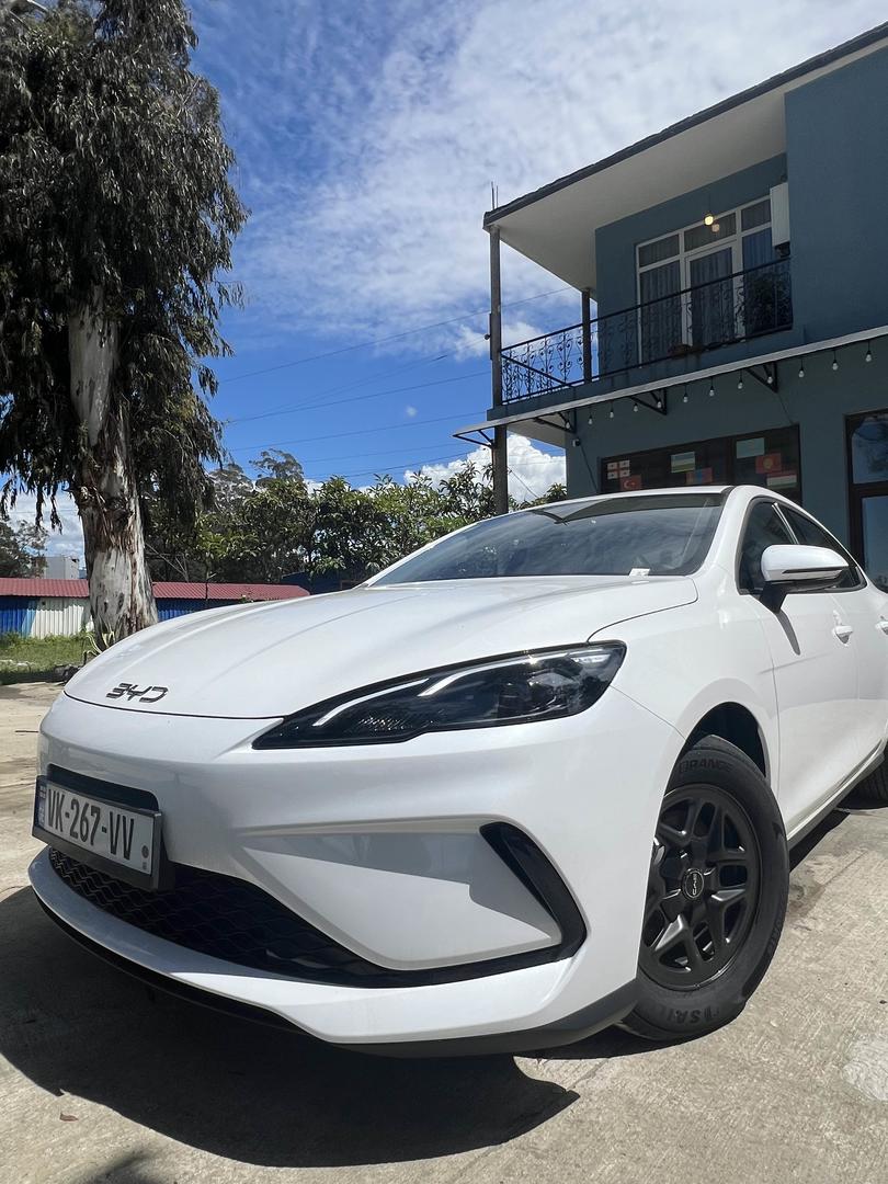 BYD SEAL 2025 — photo 2