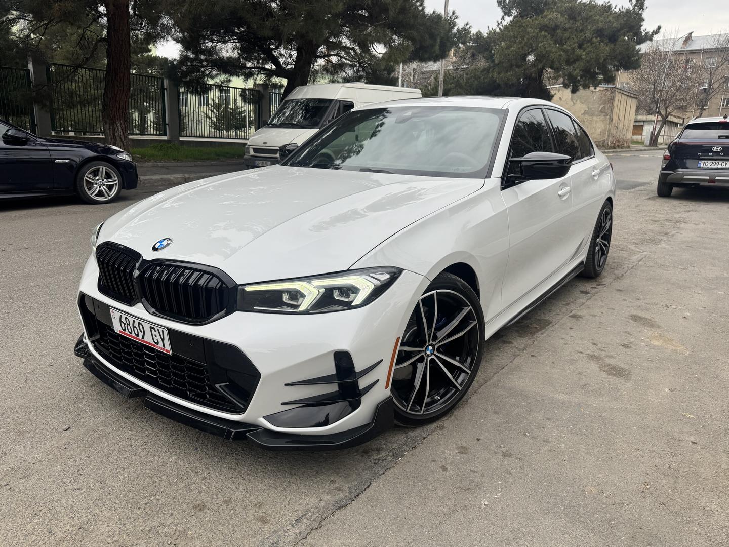 BMW 330