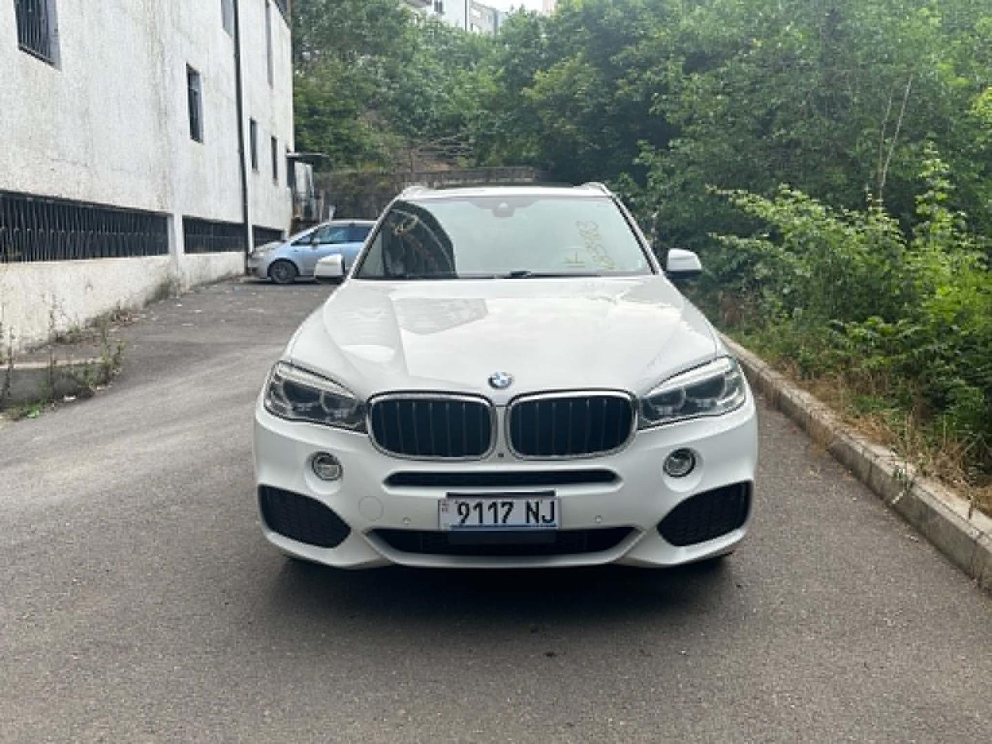 BMW X5 2021 — photo 2