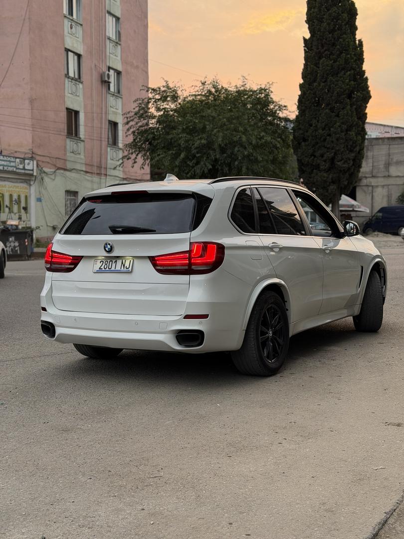 BMW X5 2014 — photo 2