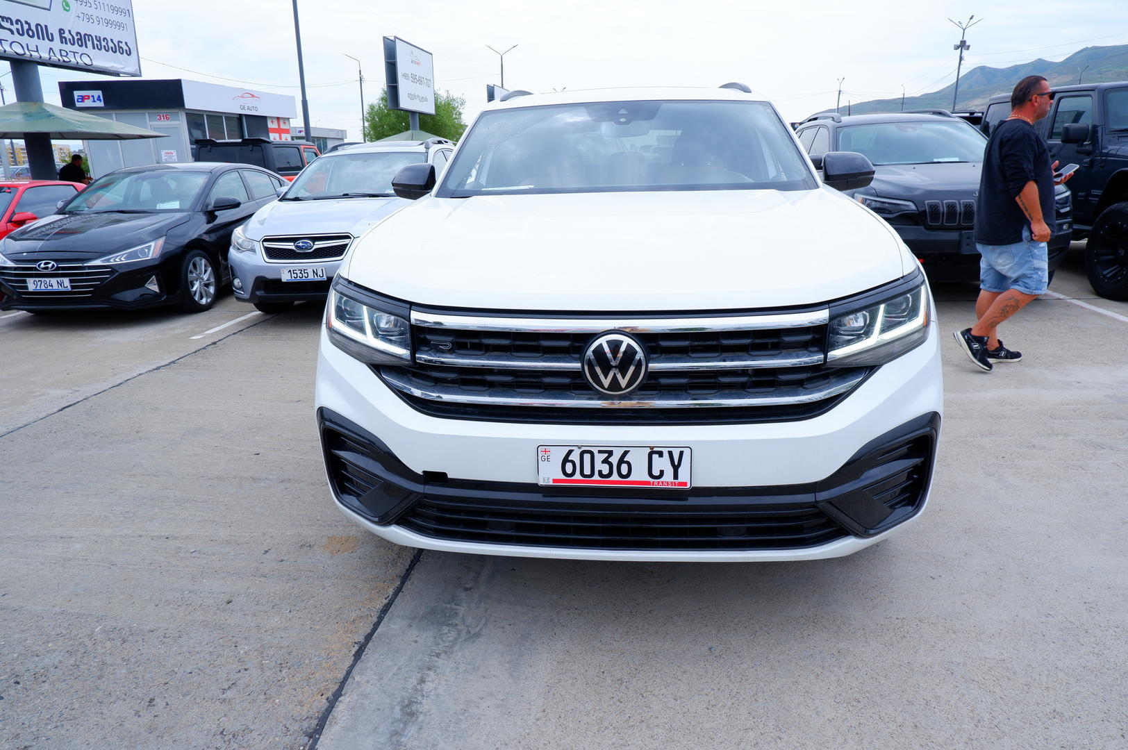 Volkswagen Atlas 2023 — photo 2