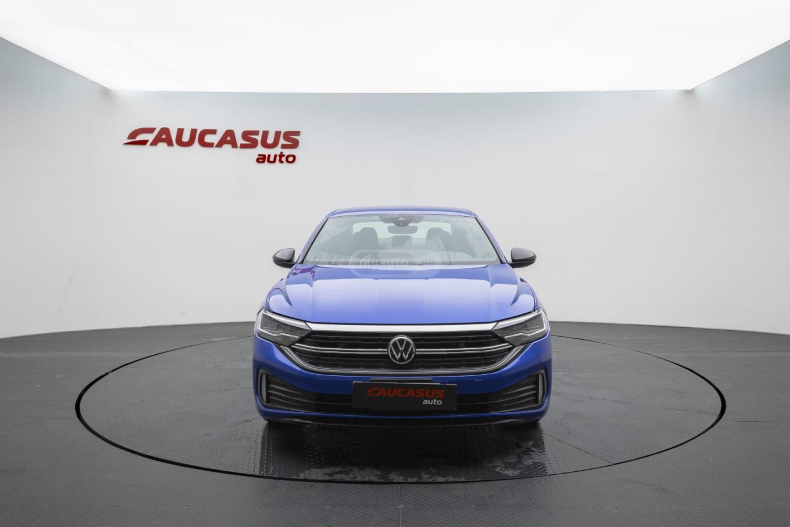 Volkswagen Jetta 2023 — photo 2