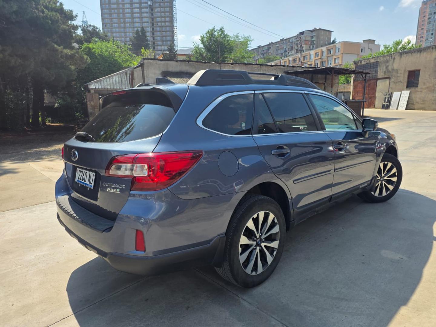 Subaru Outback 2016 — photo 2
