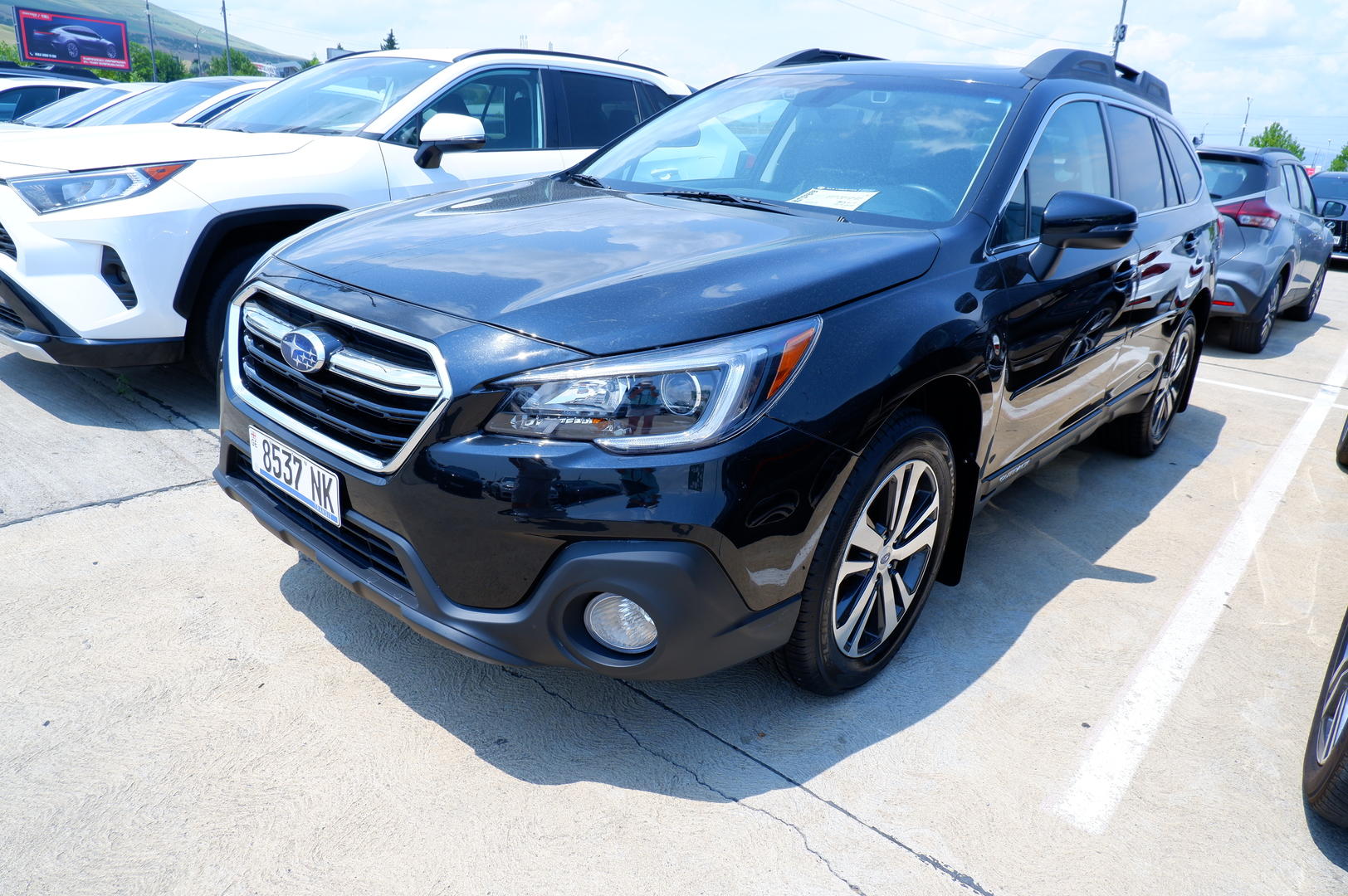 Subaru Outback 2017 — photo 2