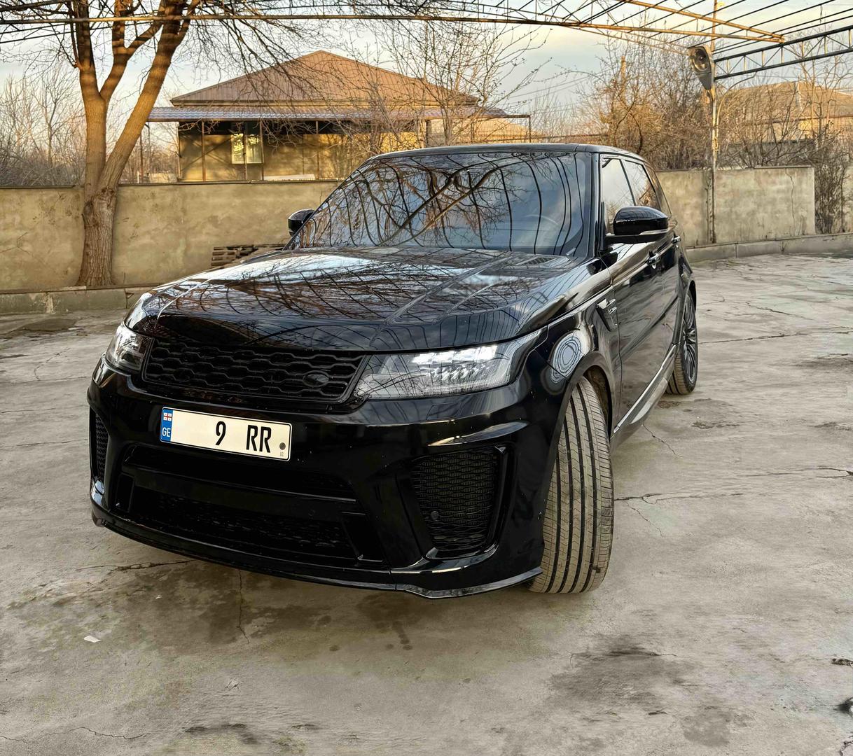 Land Rover Range Rover Sport 2019 — photo 2