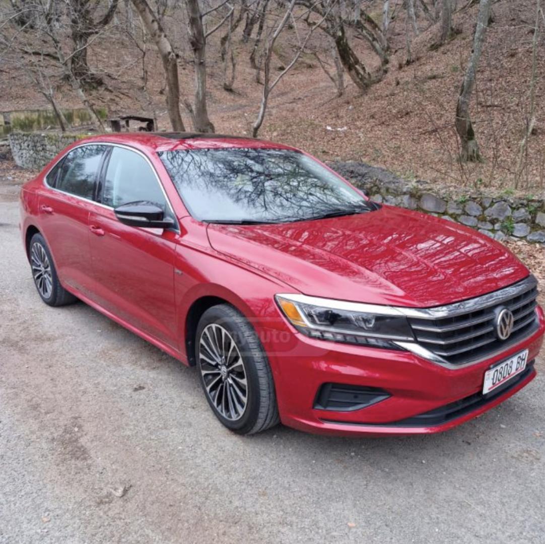 Volkswagen Passat 2021 — photo 2