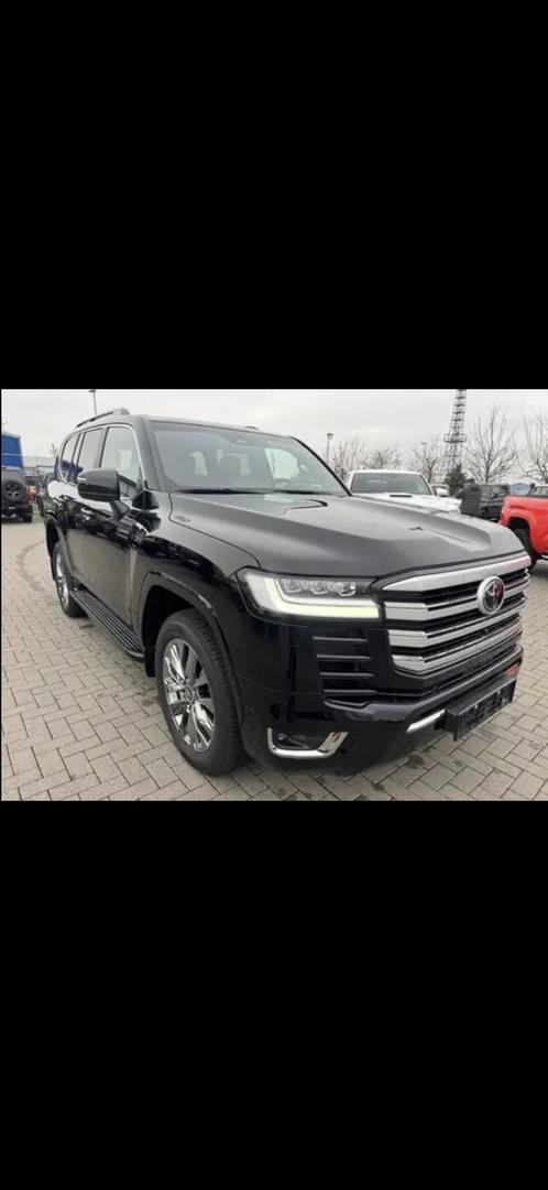 Toyota Land Cruiser 300