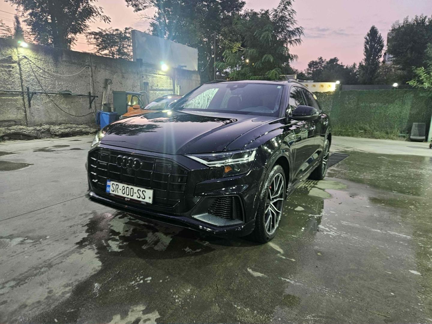 Audi Q8