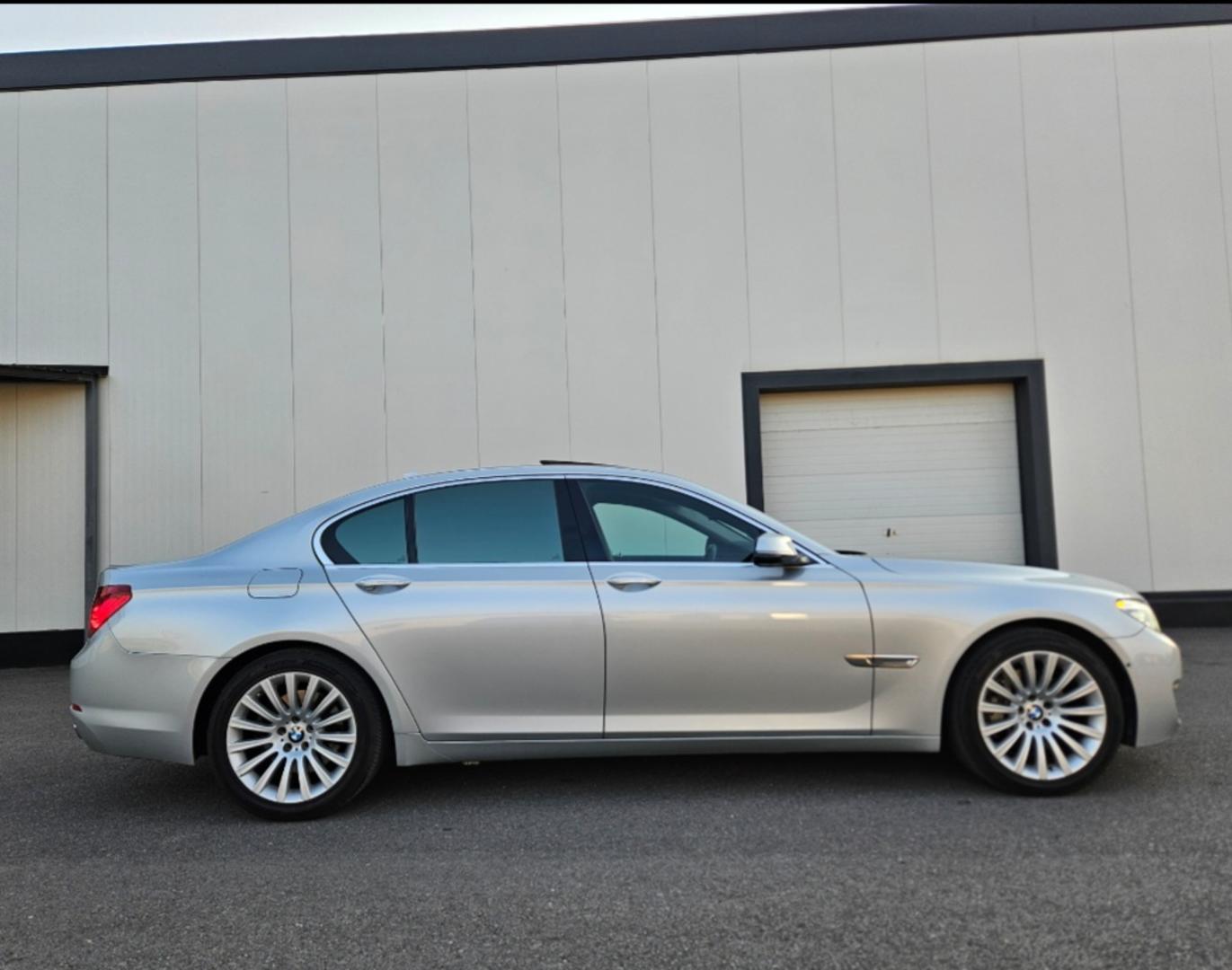 BMW 740