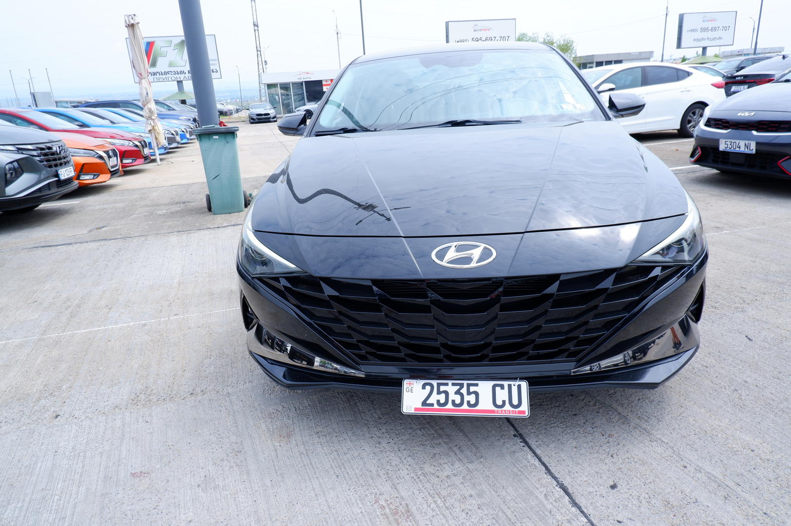 Hyundai Elantra 2022 — photo 2