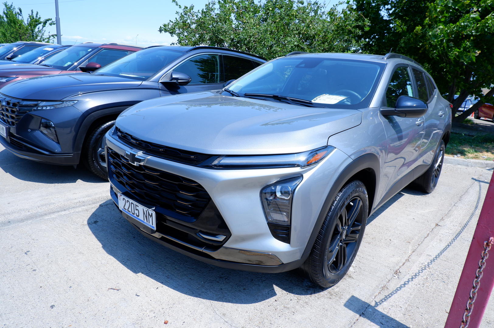 Chevrolet Trax 2023 — photo 2