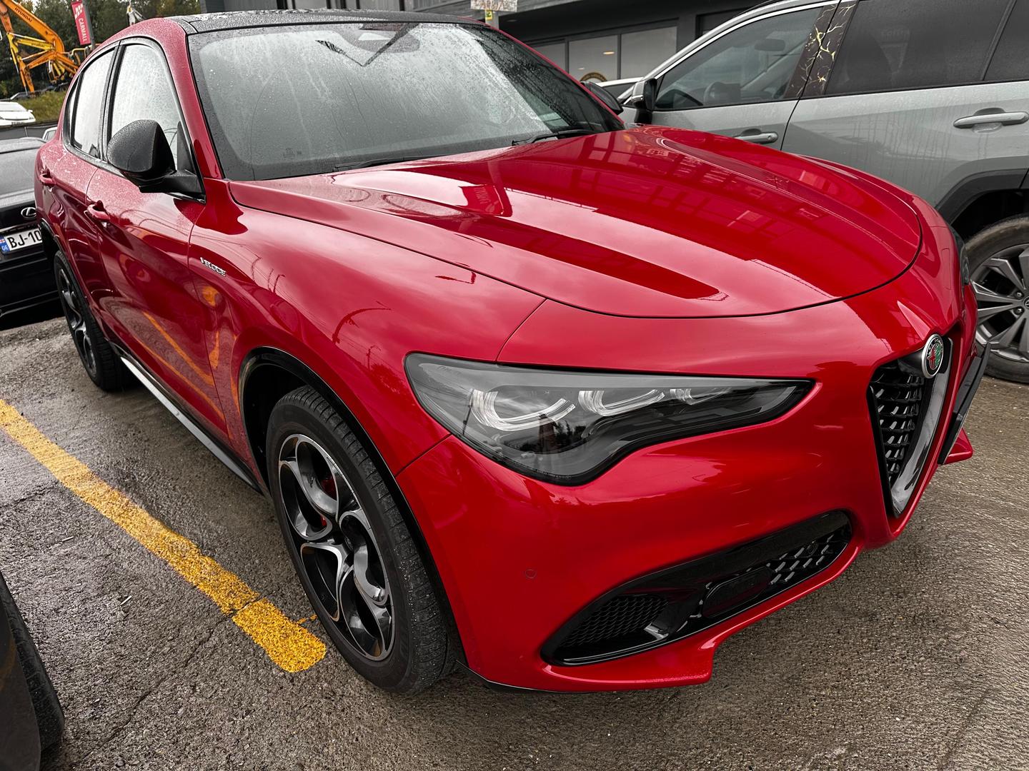 Alfa Romeo Stelvio 2025 — photo 2