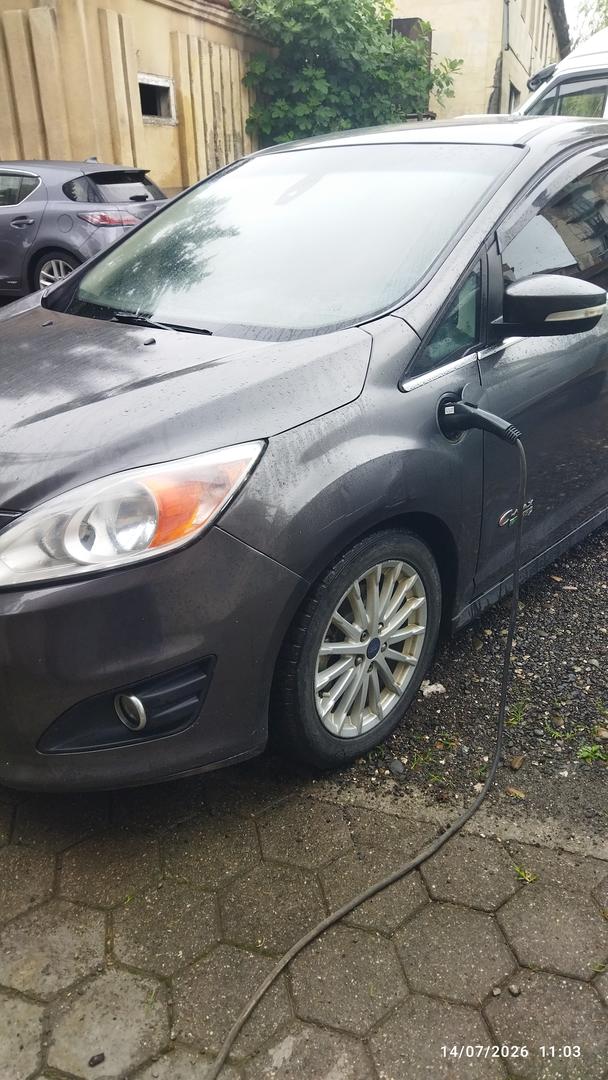 Ford C-Max 2016 — photo 2