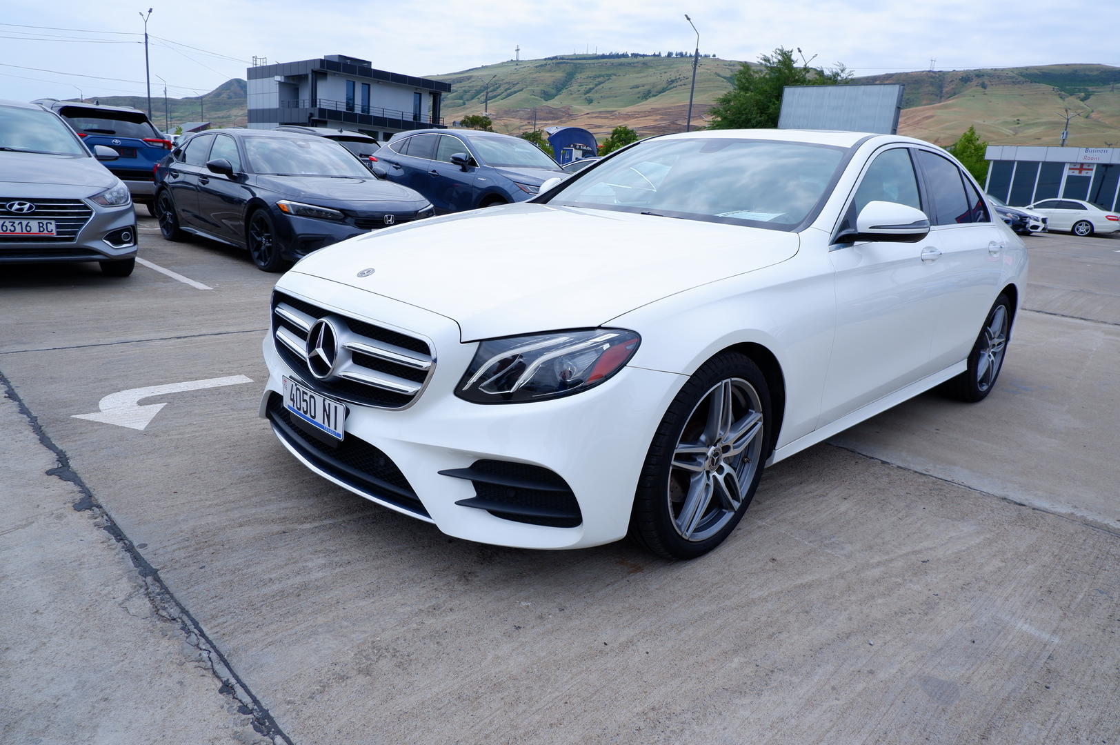 Mercedes-Benz E 300 2019 — photo 2