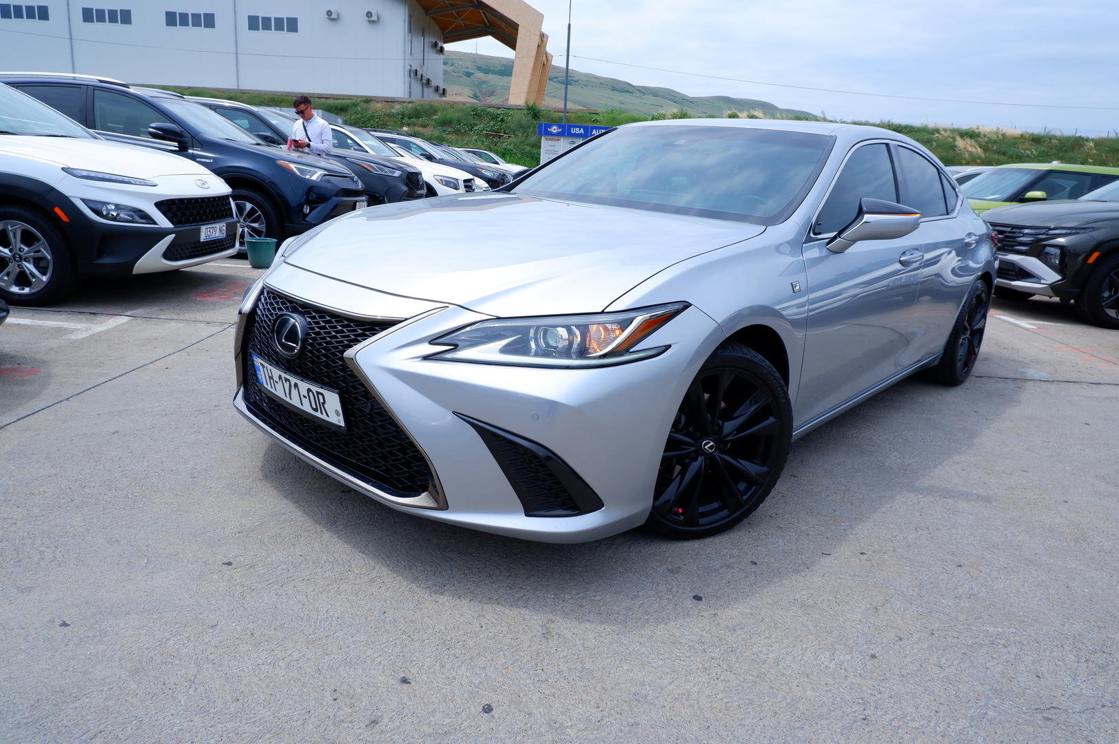 Lexus ES 350 2022 — photo 2
