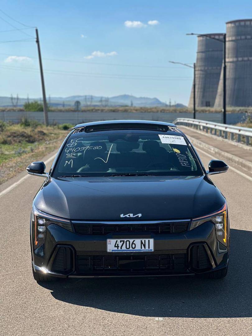 Kia K4