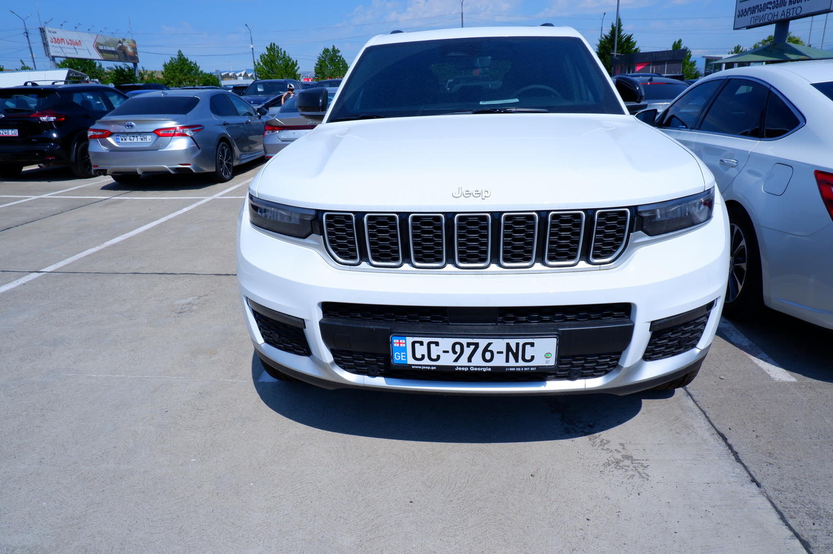 Jeep Grand Cherokee 2024 — photo 2