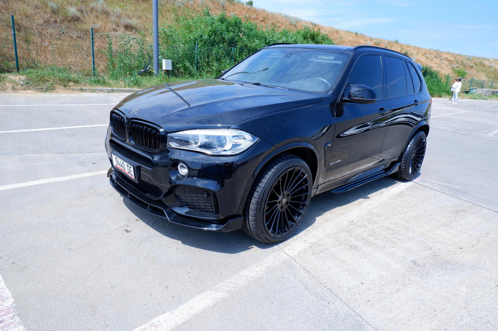 BMW X5 2018 — photo 2