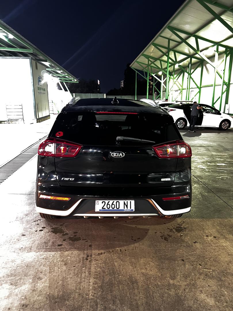 Kia Niro 2017 — photo 2