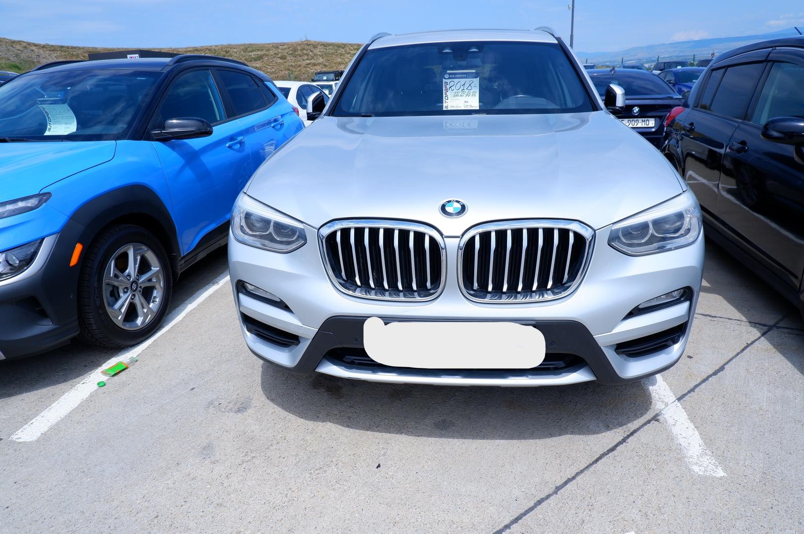 BMW X3 2018 — photo 2