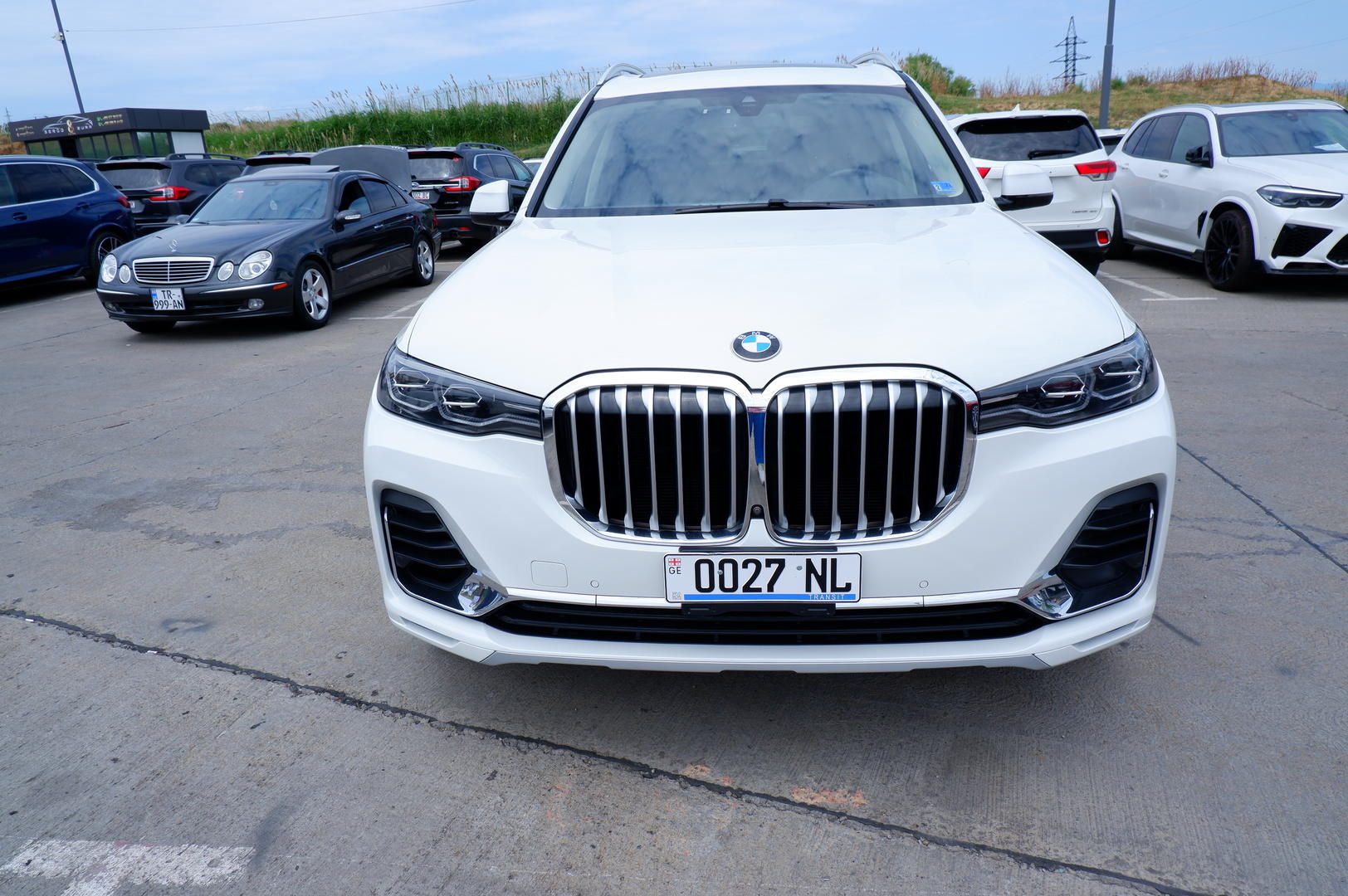 BMW X7 2020 — photo 2