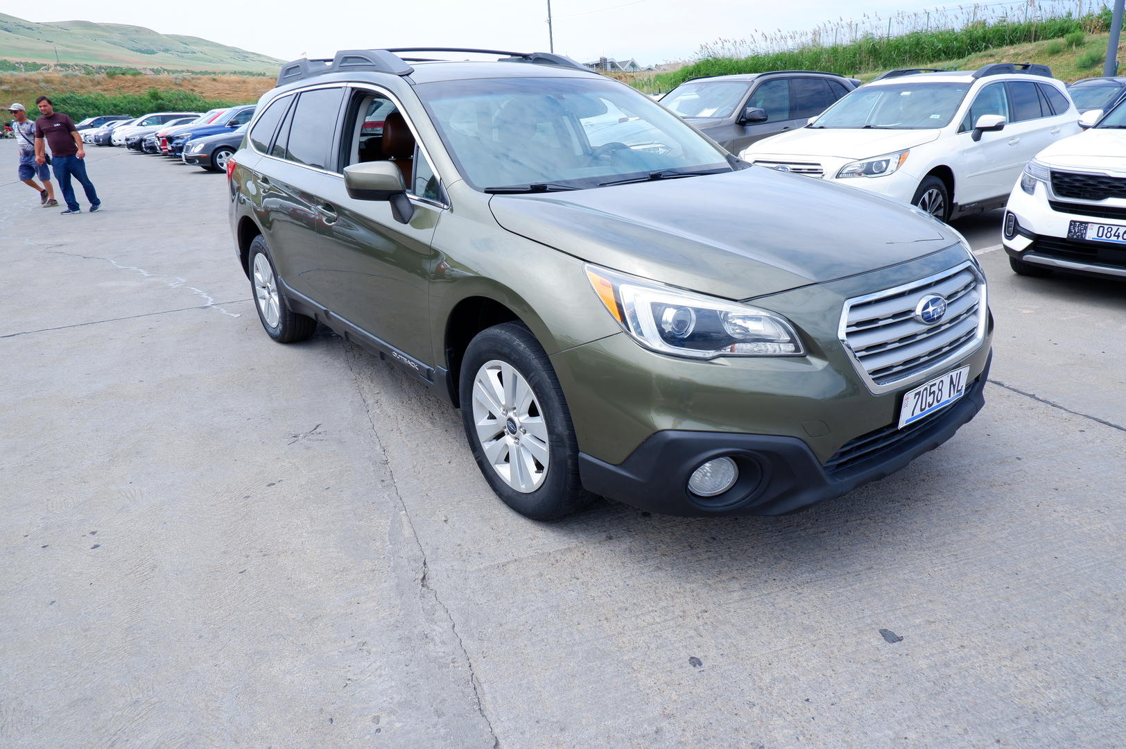 Subaru Outback 2019 — photo 2