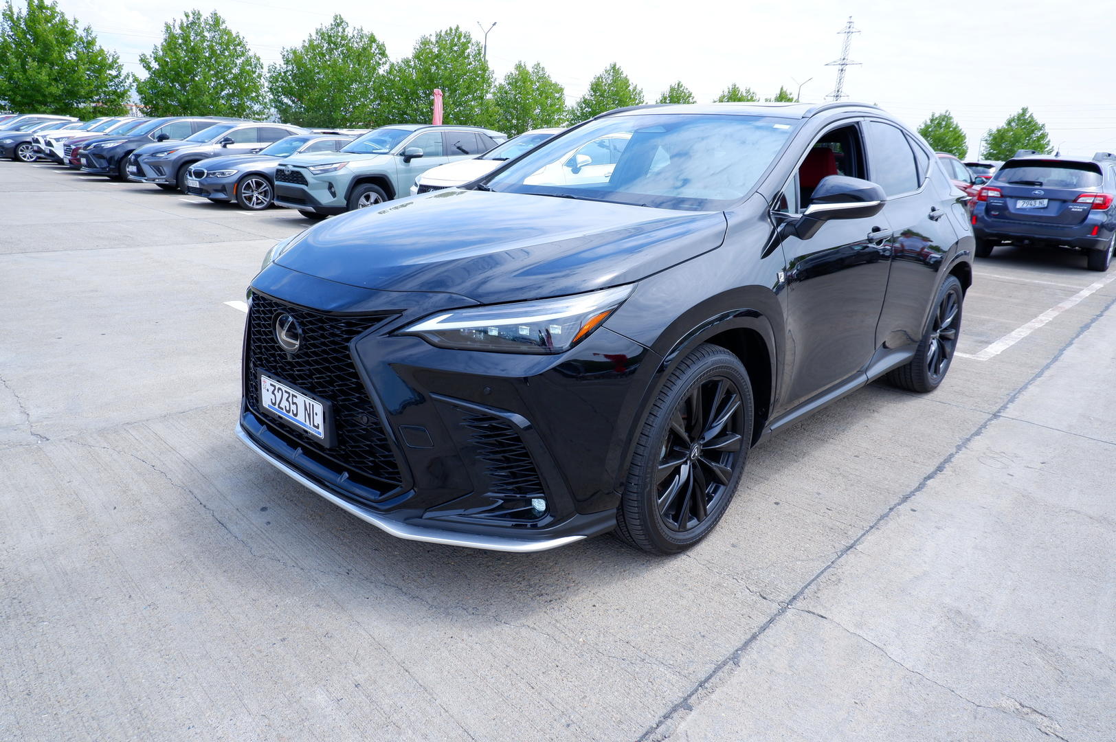 Lexus NX 350 2024 — photo 2