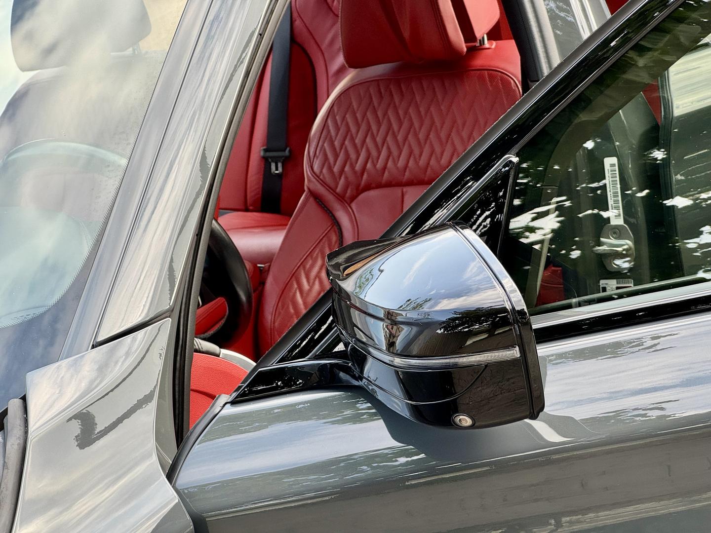 BMW 750 2018 — photo 2