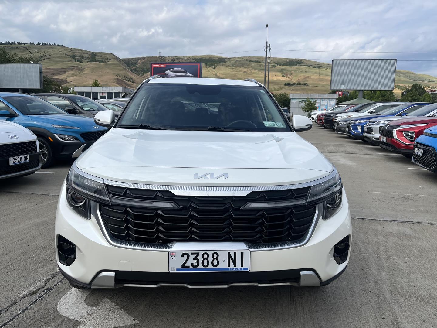Kia Seltos 2023 — photo 2