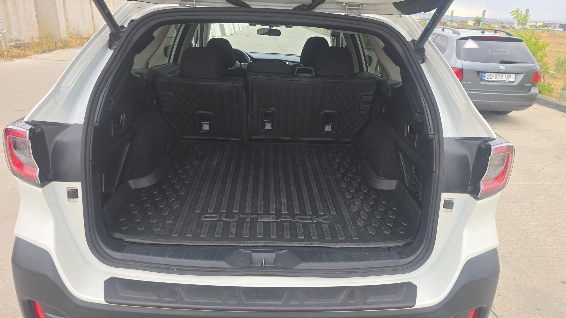 Subaru Outback 2022 — photo 2