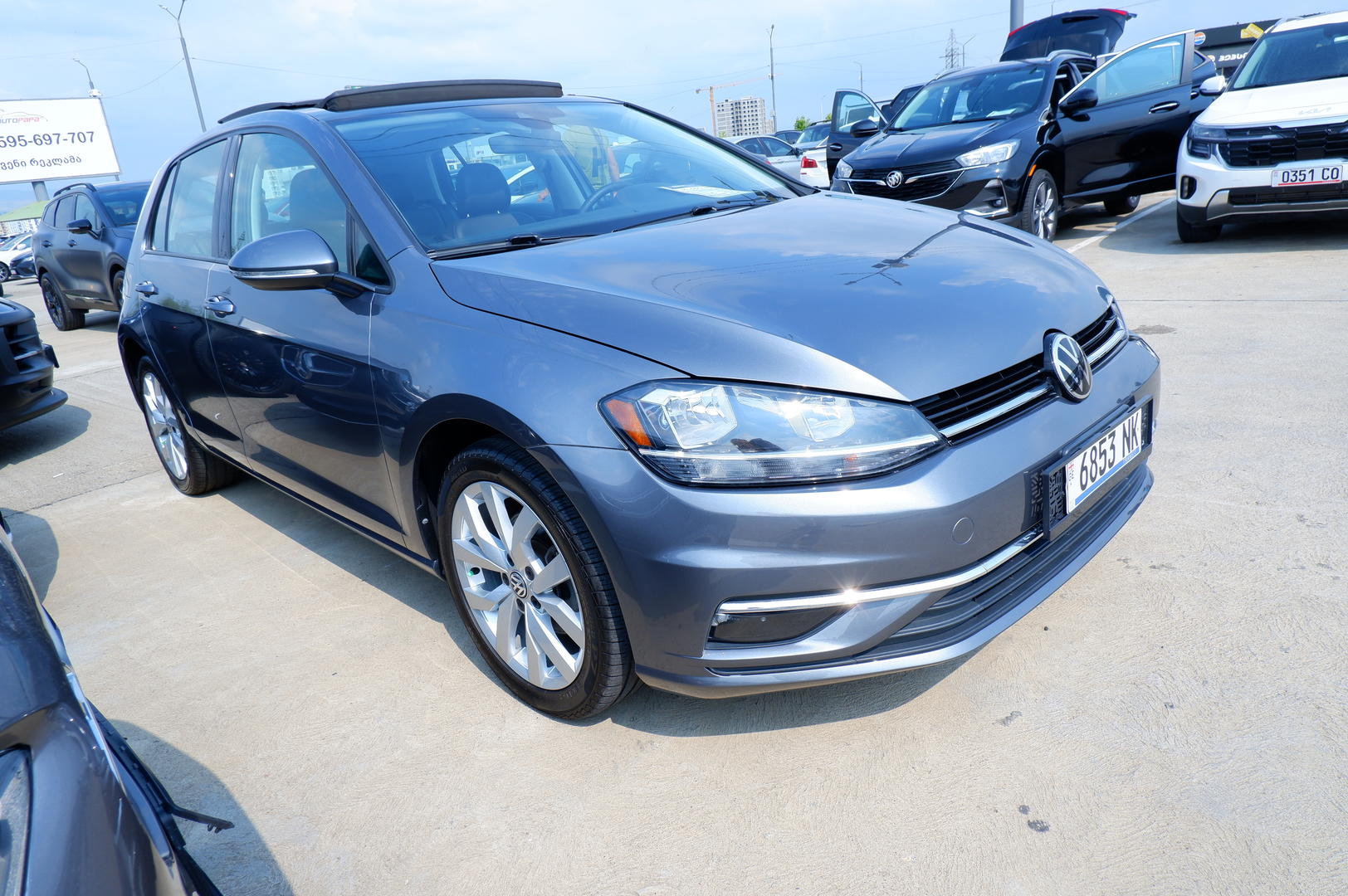 Volkswagen Golf 2021 — photo 2