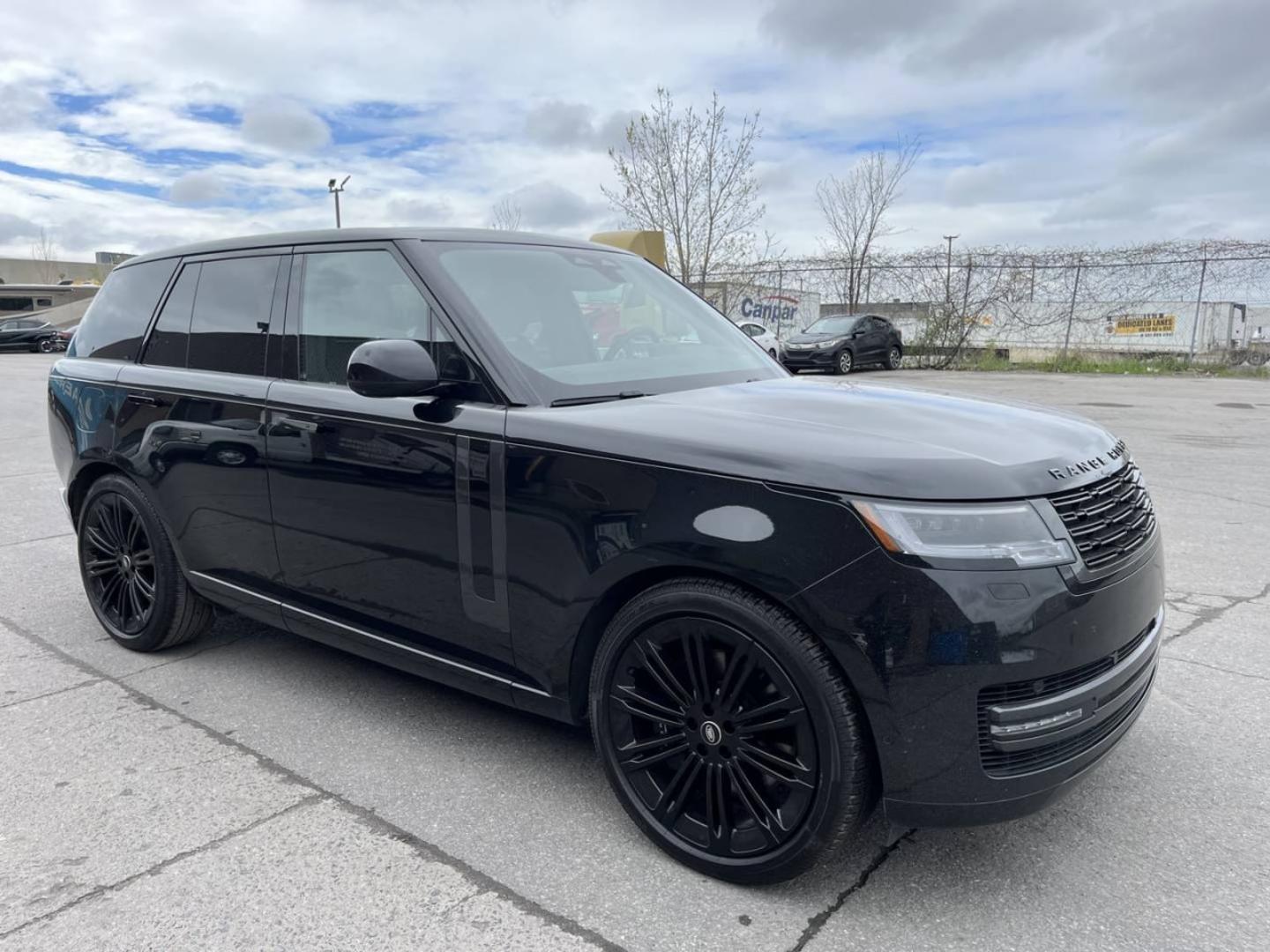 Land Rover Range Rover 2024 — photo 2
