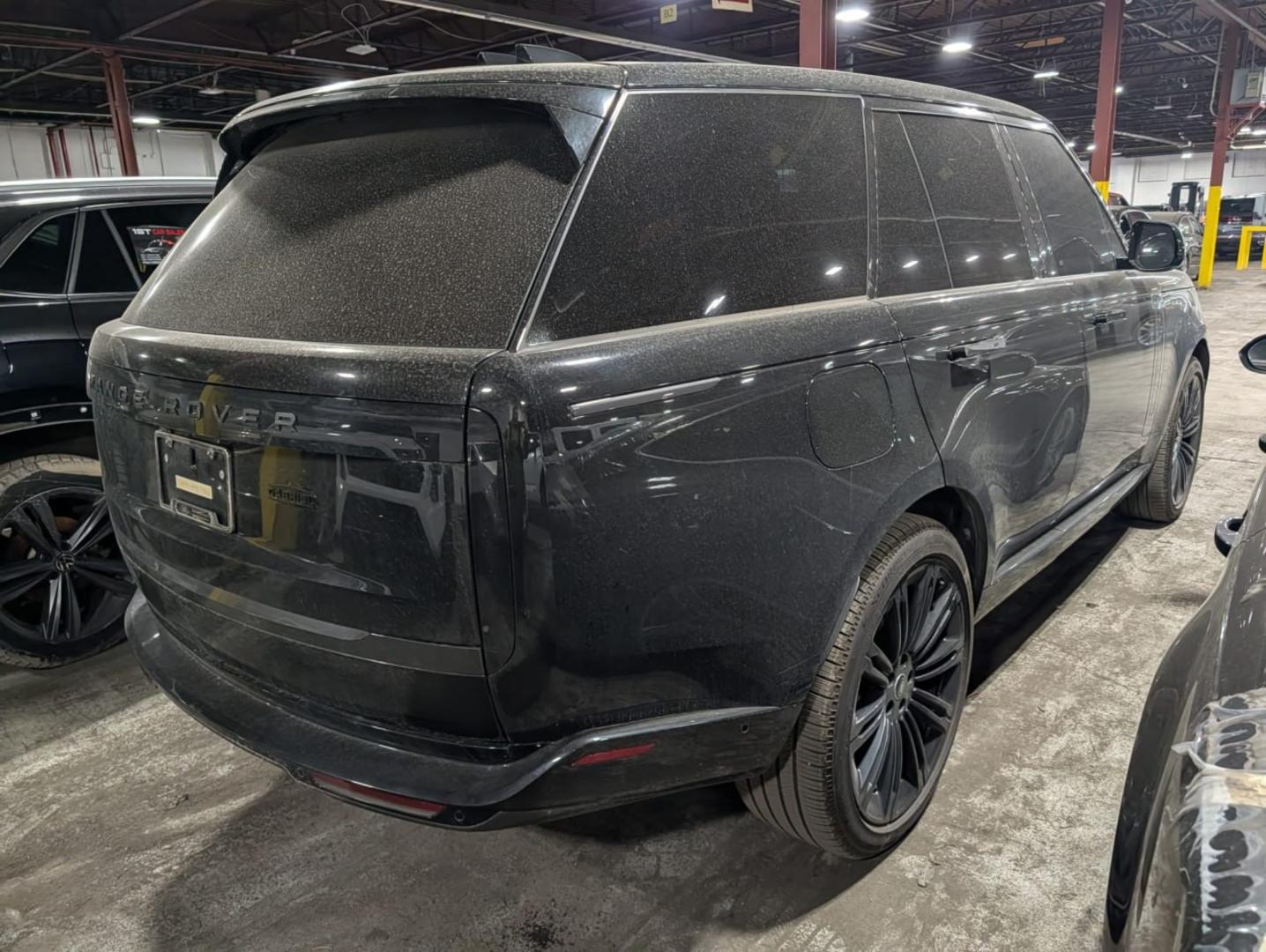 Land Rover Range Rover 2025 — photo 2