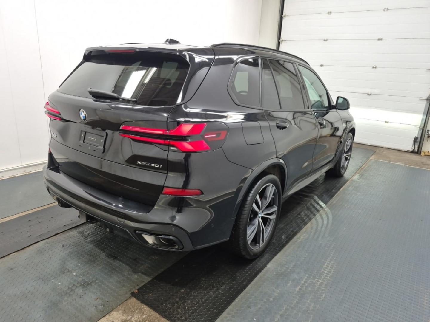 BMW X5 2024 — photo 2