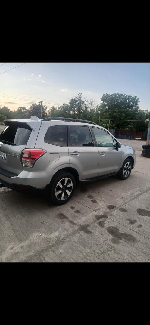 Subaru Forester 2017 — photo 2
