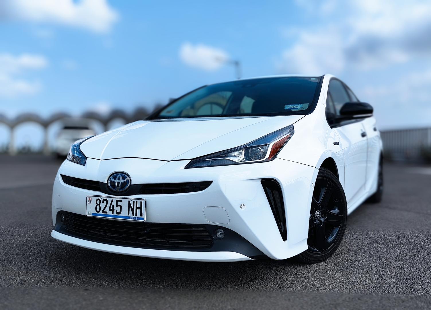 Toyota C-HR 2022 — photo 2