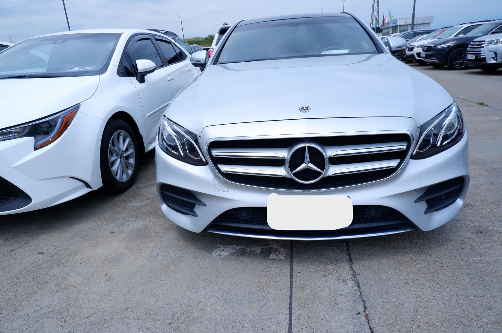 Mercedes-Benz E 300