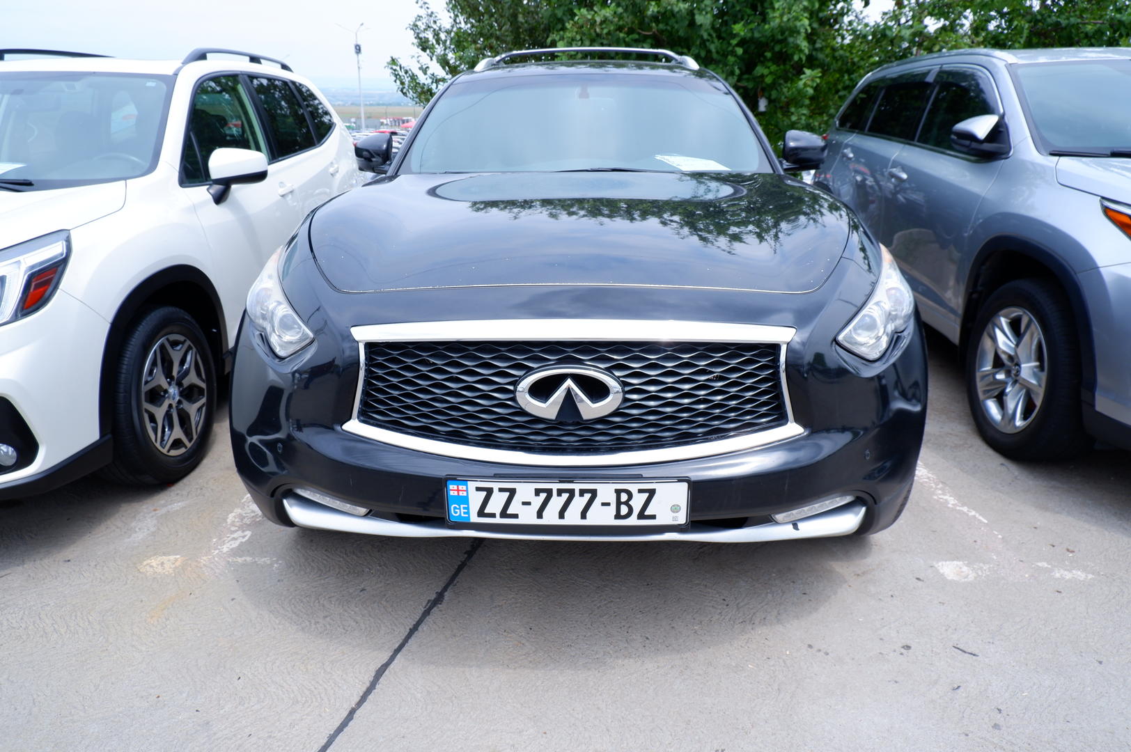 Infiniti QX70